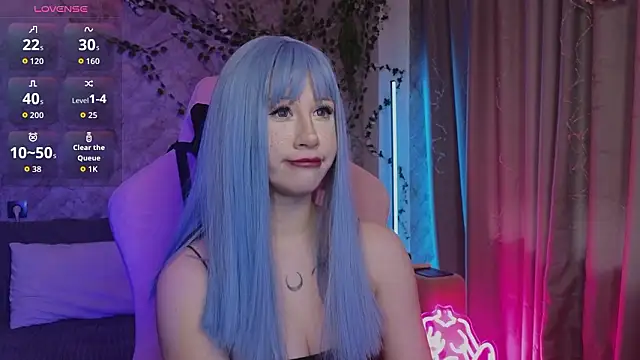 Snapshot of Necucubi02 chatting on February 26, 8:13 am Necucubi02 online show from February 26, 8:13 am