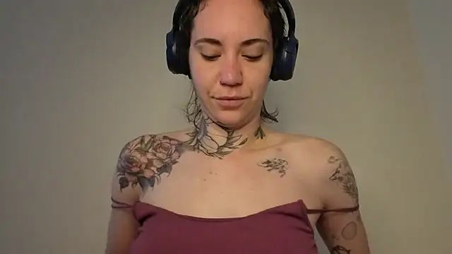 Dirty Pink online show from May 21, 7:48 am