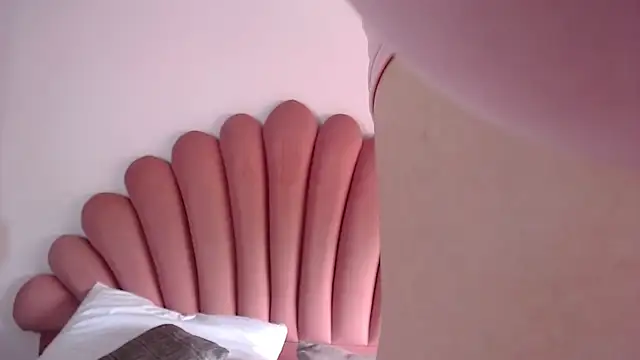 AnnaMitchells online show from January 16, 4:55 pm