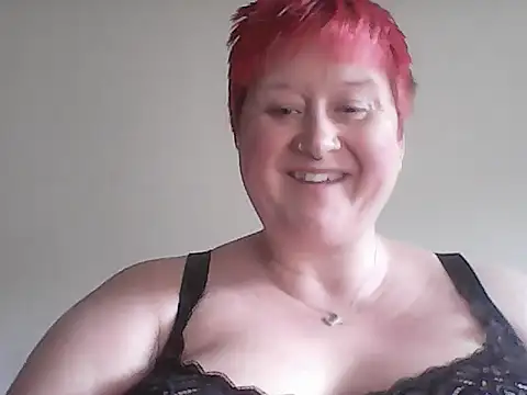 BustyRedxx online show from April 28, 11:26 am