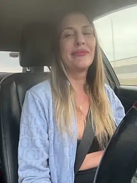 IssabelXO online show from March 30, 2:18 pm