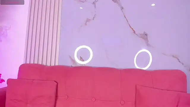 NatashaTaylor1 online show from April 14, 10:38 pm