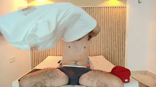 Snapshot of IM_BULL chatting on January 8, 12:40 pm IM BULL online show from January 8, 12:40 pm