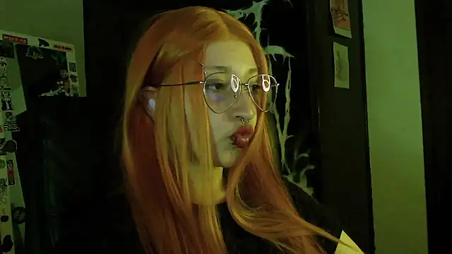 Aoidandelion online show from March 25, 11:44 pm