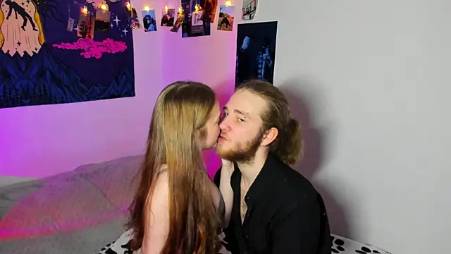 swiity room  online show from January 8, 3:14 pm