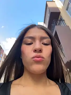 TaylorrHill online show from May 24, 8:47 pm