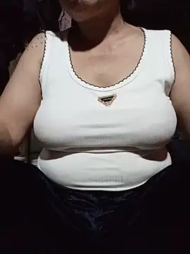 Snapshot of Agnes-baby chatting on June 20, 12:30 pm Agnes-baby online show from June 20, 12:30 pm