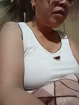Snapshot of Agnes-baby chatting on June 21, 12:35 am Agnes-baby online show from June 21, 12:35 am