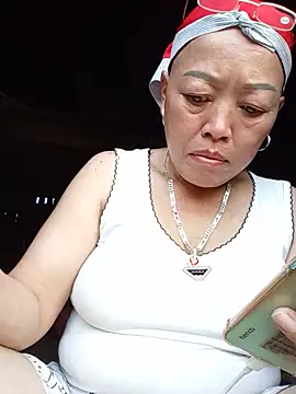 Snapshot of Agnes-baby chatting on July 3, 11:16 am Agnes-baby online show from July 3, 11:16 am