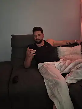 Angelo 33 online show from January 11, 2:11 pm