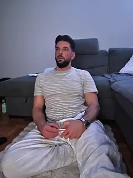 Angelo 33 online show from January 13, 9:14 am