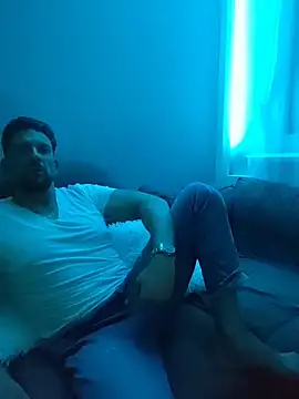 Snapshot of Angelo_33 chatting on April 17, 6:55 pm Angelo 33 online show from April 17, 6:55 pm