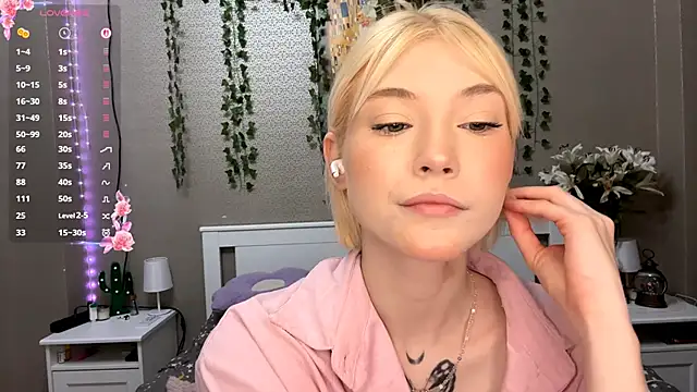 LlsabethHaze online show from February 17, 2:13 pm