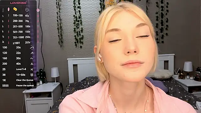 LlsabethHaze online show from February 20, 2:17 pm