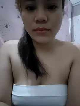 utlesexy online show from February 6, 9:18 pm