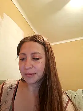 Snapshot of Gisana86 chatting on February 15, 4:03 pm Gisana86 online show from February 15, 4:03 pm