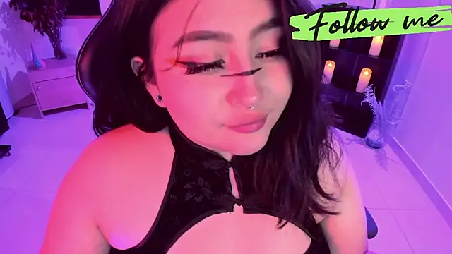 Snapshot of Sweet_lenna chatting on April 24, 10:56 pm Sweet lenna online show from April 24, 10:56 pm