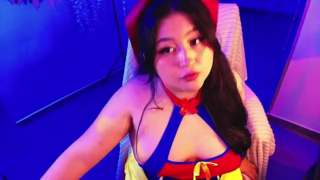 Snapshot of Sweet_lenna chatting on May 19, 1:56 am Sweet lenna online show from May 19, 1:56 am