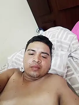 Snapshot of Jorddyn chatting on February 8, 4:43 pm Jorddyn online show from February 8, 4:43 pm