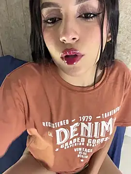 Snapshot of JessyRay_ chatting on February 3, 7:41 pm JessyRay online show from February 3, 7:41 pm