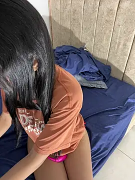 Snapshot of JessyRay_ chatting on February 21, 8:32 pm JessyRay online show from February 21, 8:32 pm