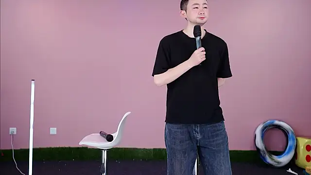 Snapshot of w-lucky chatting on February 16, 3:30 pm w-lucky online show from February 16, 3:30 pm