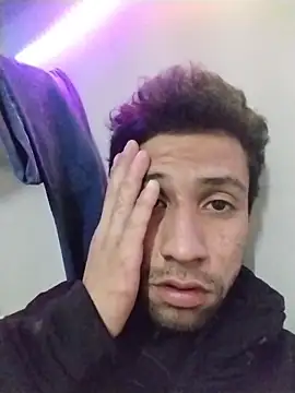 AlejandreBy online show from April 7, 3:40 am