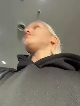 Snapshot of AshleyMur chatting on January 17, 3:55 am AshleyMur online show from January 17, 3:55 am