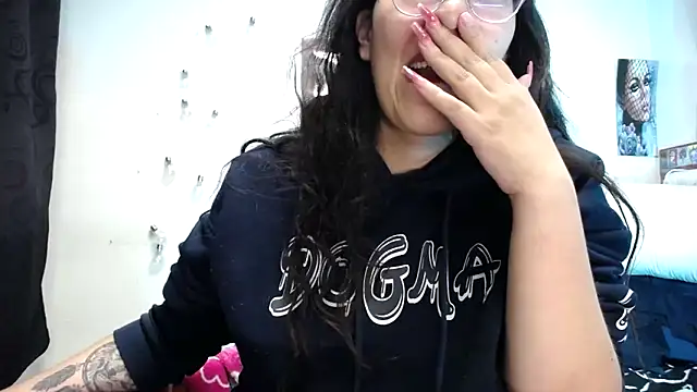 abril onnel online show from February 5, 12:20 am