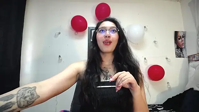 abril onnel online show from February 21, 3:54 pm