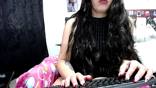 abril onnel online show from March 4, 6:18 pm