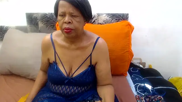 SEXY MATURExx online show from March 20, 5:12 am