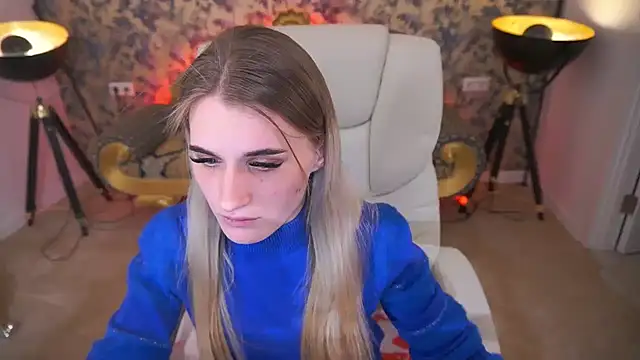 DiamondNina online show from April 21, 7:06 pm