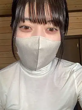 minami room online show from February 4, 1:11 am