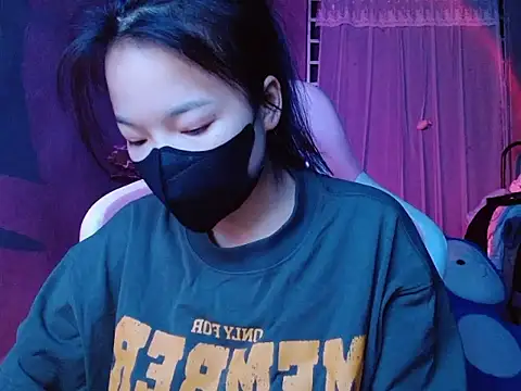 -Tamy- online show from March 20, 2:44 pm