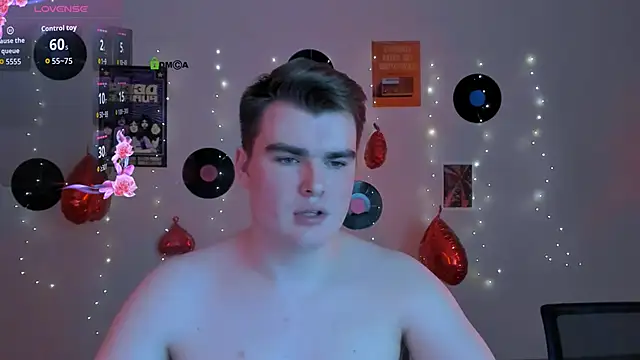 Snapshot of theo_drift chatting on February 19, 11:12 pm theo drift online show from February 19, 11:12 pm