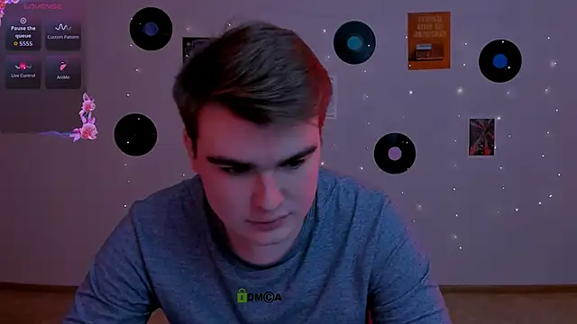 Snapshot of theo_drift chatting on February 25, 8:18 pm theo drift online show from February 25, 8:18 pm