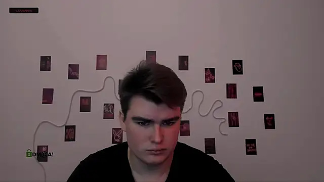 Snapshot of theo_drift chatting on February 26, 8:19 pm theo drift online show from February 26, 8:19 pm