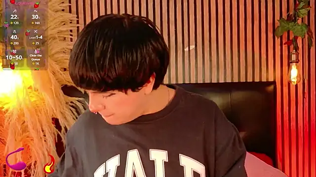 Hiddenhotcake online show from March 28, 1:43 pm