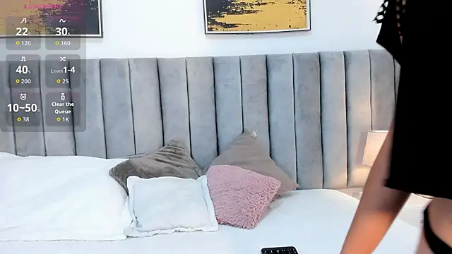 Snapshot of _Tariq chatting on January 7, 12:18 pm Tariq online show from January 7, 12:18 pm