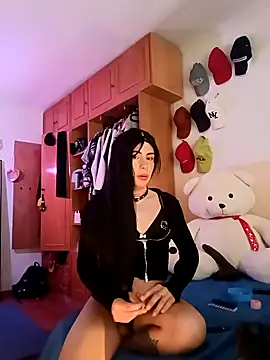 KATA LINNA online show from April 19, 6:35 am