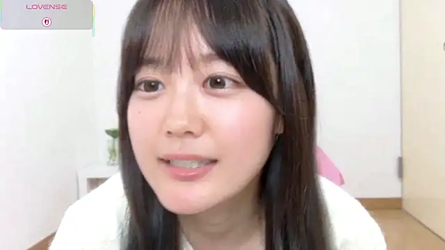 Snapshot of hani-chan chatting on February 20, 12:27 pm hani-chan online show from February 20, 12:27 pm