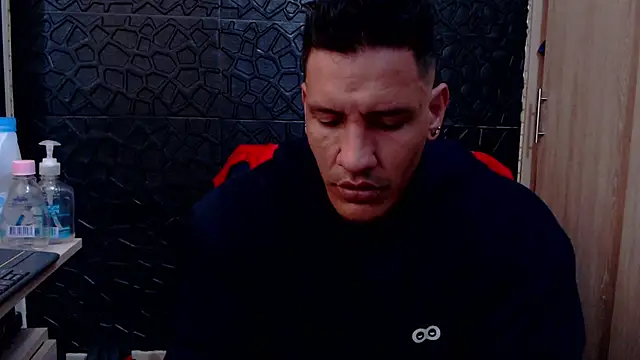 viktor herrera online show from February 2, 3:33 pm