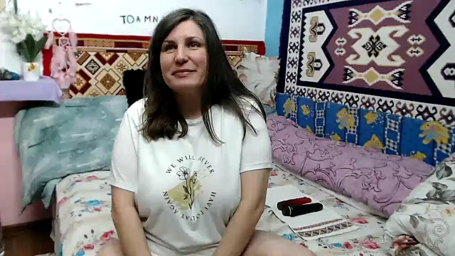 Adelinemilf online show from March 3, 11:38 am
