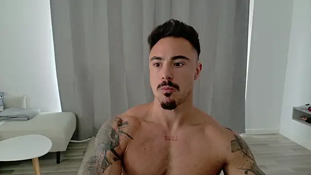 Master Lukas online show from May 3, 11:49 am