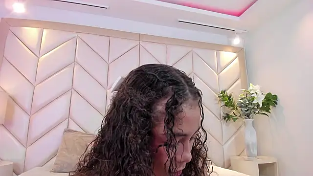 CamilaCastillo online show from March 11, 7:42 pm