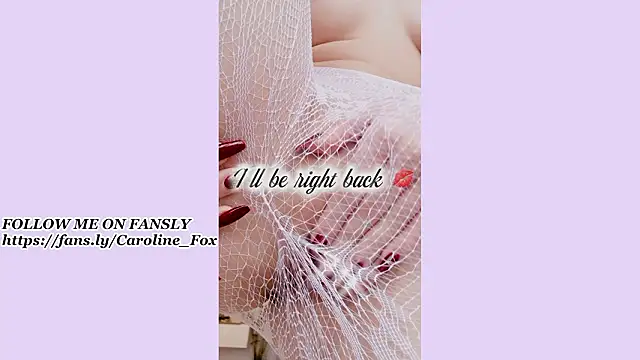 Snapshot of Caroline_F0x chatting on January 16, 6:01 pm Caroline F0x online show from January 16, 6:01 pm