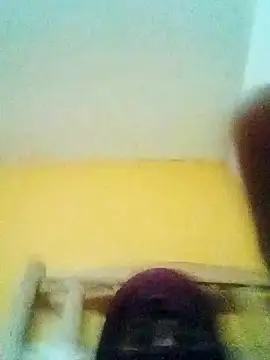 Snapshot of nico29293 chatting on April 2, 1:47 am nico29293 online show from April 2, 1:47 am