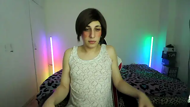 HoneyValentine online show from April 10, 4:23 pm