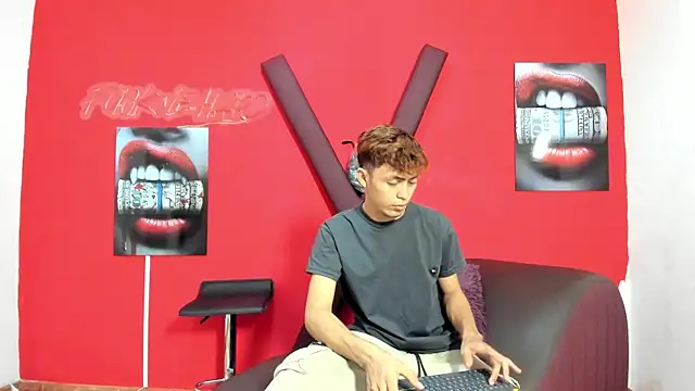 AVENGER BOYS2026 online show from April 11, 7:13 am